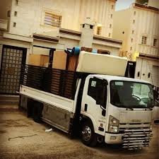سيارة نقل عفش داخل الرياض